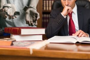 Factors-To-Consider-Before-Hiring-a-Criminal-Lawyer